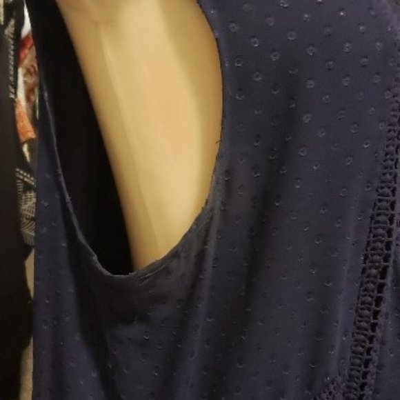 DanielRainn Elegant Delicate Midi Dress - Picture 3 of 4